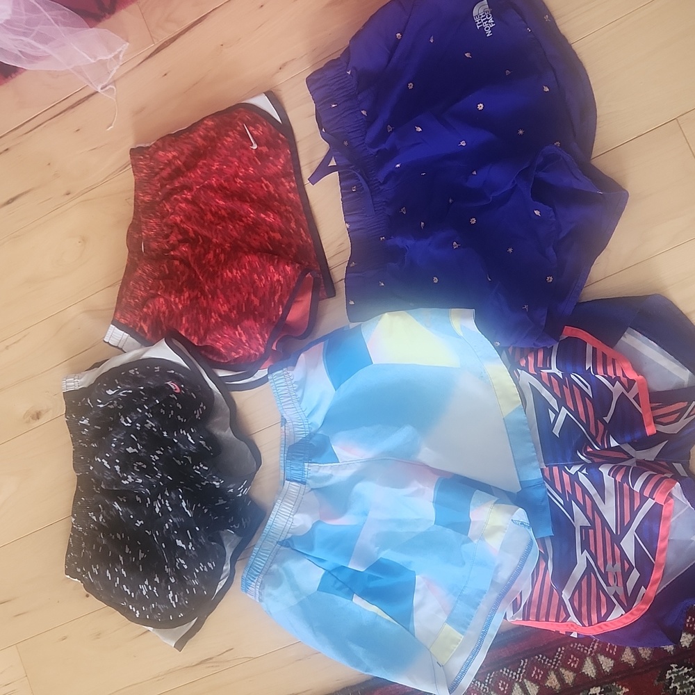 Lot of 5 girls shorts
